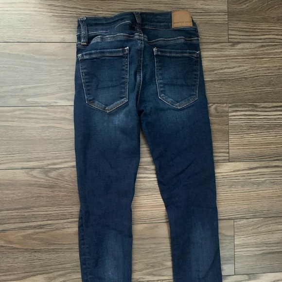 Blue ripped American Eagle Jeans - Picture 2 of 3